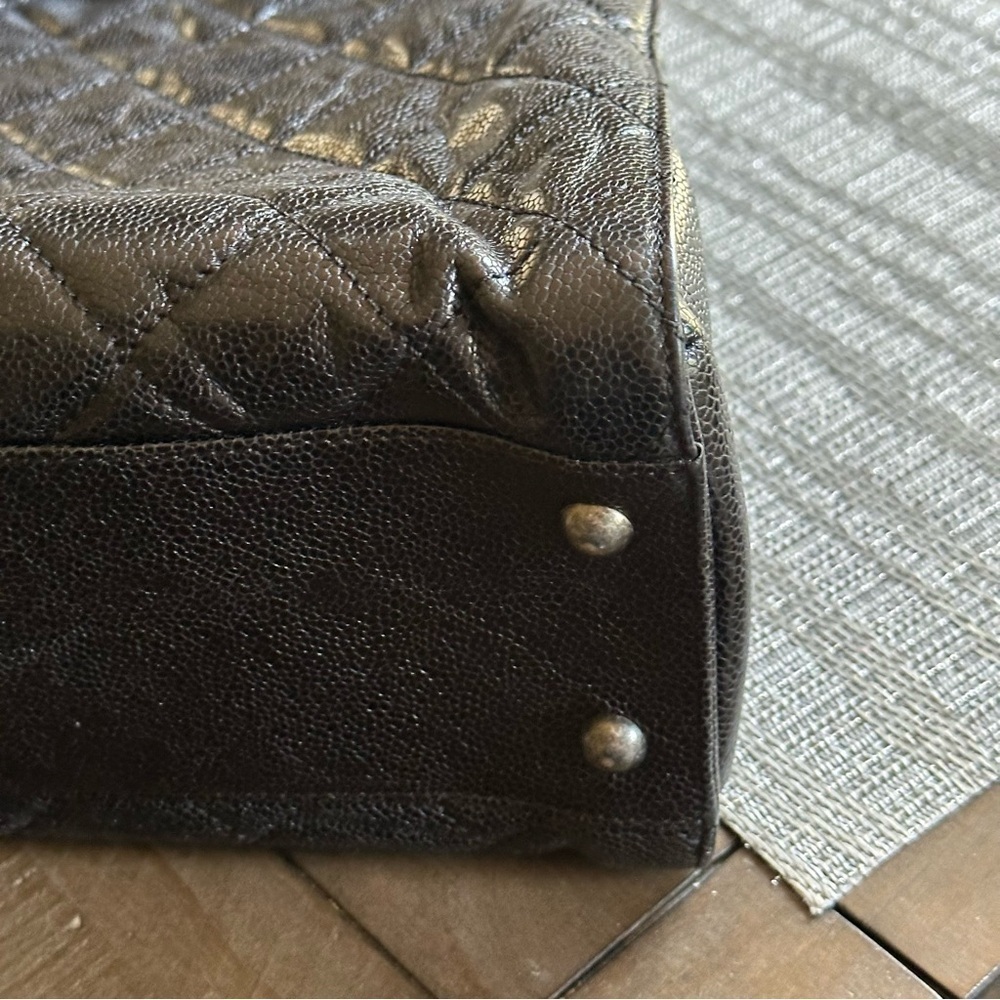 🔥VERY RARE CHANEL 31 Rue CAMBON Glazed Caviar Tote Bag/GUARANTEED AUTHENTIC 🔥 - Picture 10 of 16
